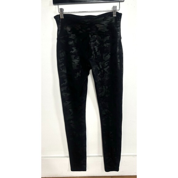 Spanx Leggings Women's Faux Leather Camo Print High Rise Compression Sz L - Picture 2 of 5